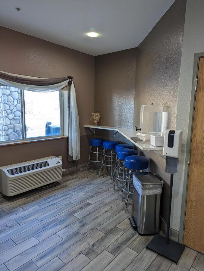 Days Inn & Suites By Wyndham Castle Rock Exteriér fotografie