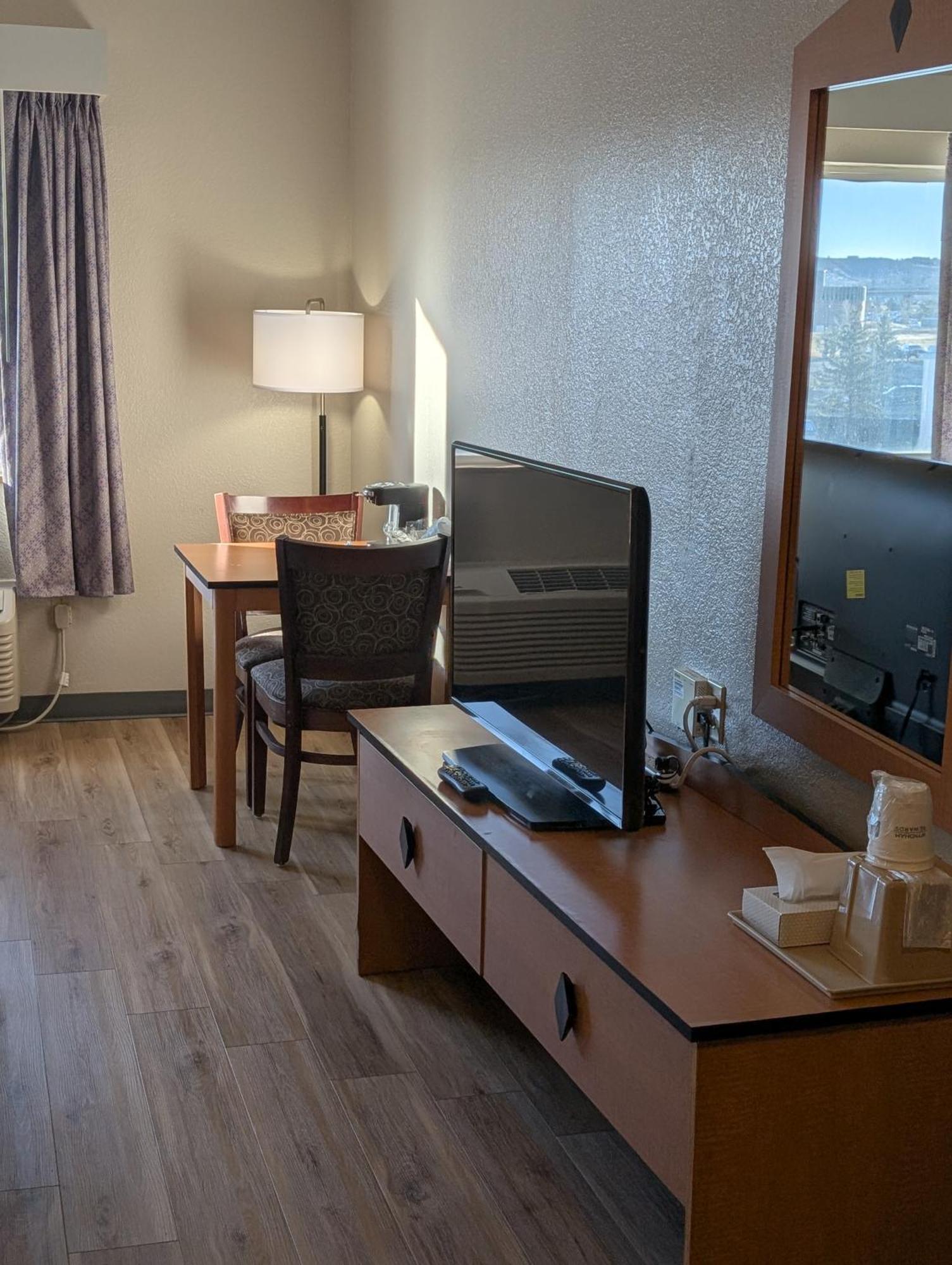 Days Inn & Suites By Wyndham Castle Rock Exteriér fotografie