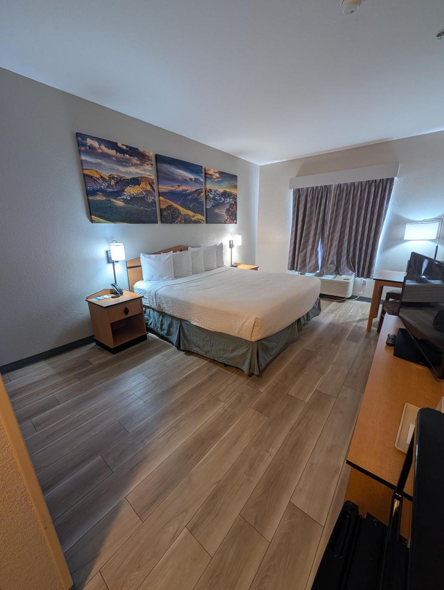 Days Inn & Suites By Wyndham Castle Rock Exteriér fotografie