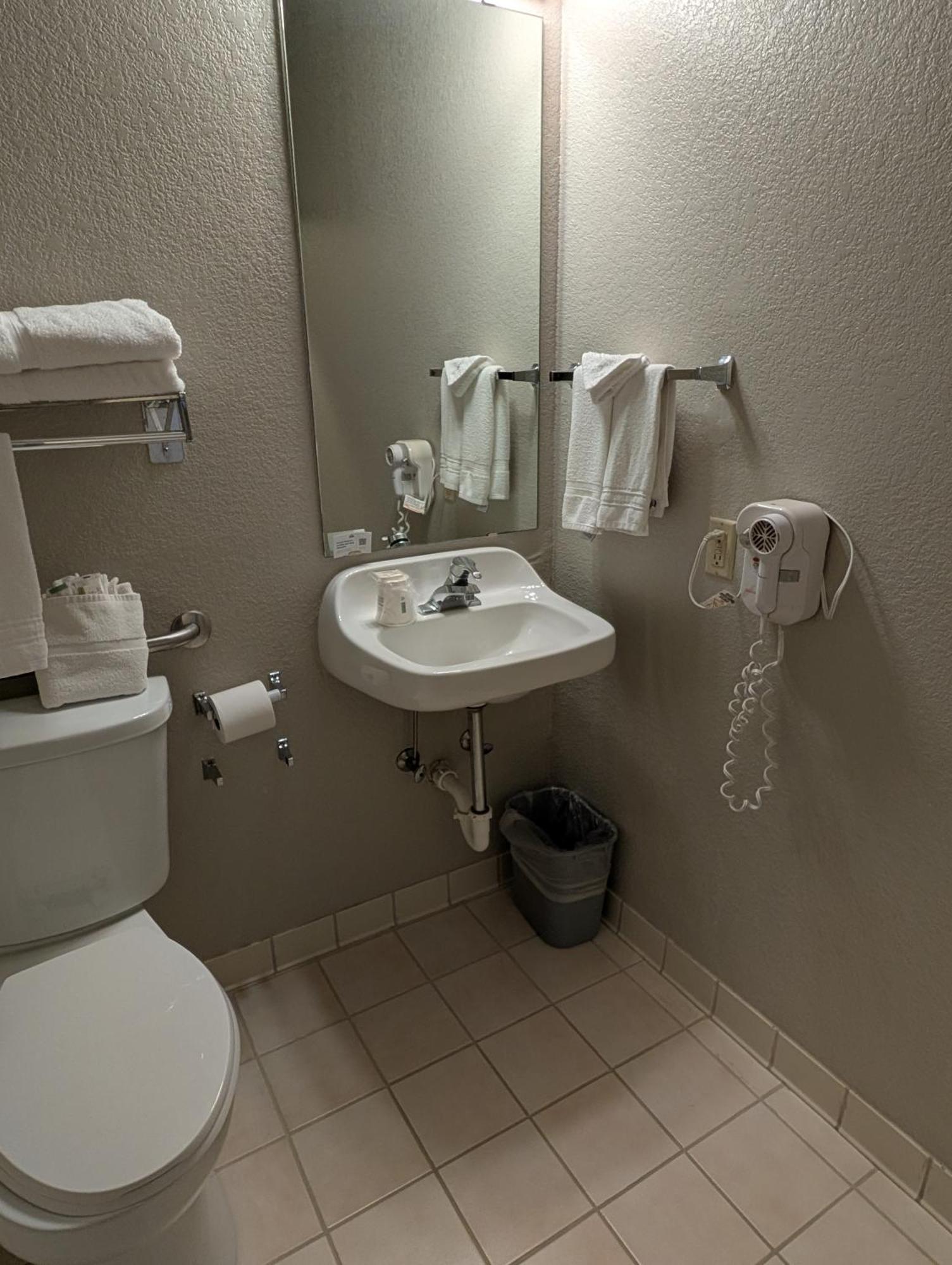 Days Inn & Suites By Wyndham Castle Rock Exteriér fotografie